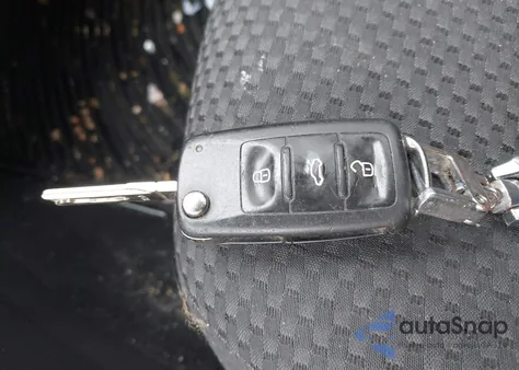 2014 Volkswagen Jetta 2.0L S из США, поврежденный, VIN 3VW1K7AJ6EM413671